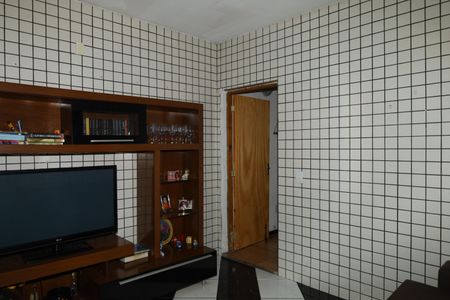 Casa à venda com 110m², 4 quartos e 1 vagaSala 2 