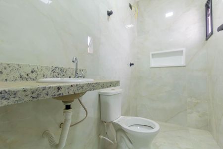 Casa à venda com 122m², 3 quartos e 2 vagas Casa à venda com 122m², 3 quartos e 2 vagasBanheiro Suíte