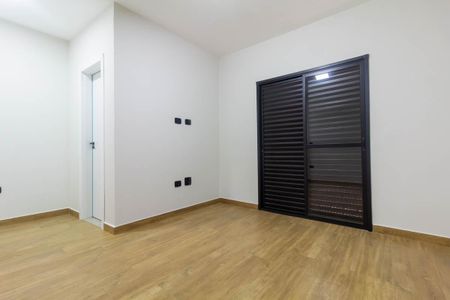 Casa à venda com 122m², 3 quartos e 2 vagas Casa à venda com 122m², 3 quartos e 2 vagasSuíte