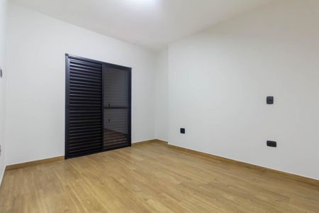 Casa à venda com 122m², 3 quartos e 2 vagas Casa à venda com 122m², 3 quartos e 2 vagasSuíte