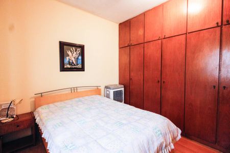 Casa à venda com 113m², 3 quartos e 2 vagasQuarto 2