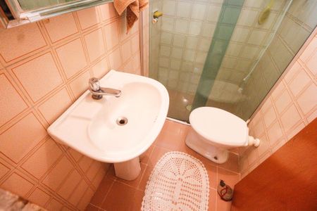 Casa à venda com 113m², 3 quartos e 2 vagasBanheiro Social