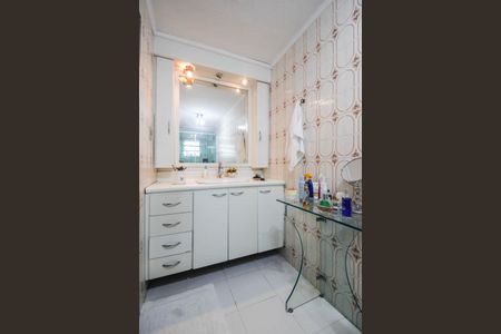 Casa à venda com 113m², 3 quartos e 2 vagasBanheiro da Suíte