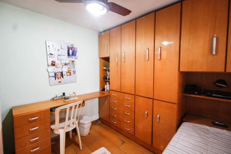 Casa à venda com 113m², 3 quartos e 2 vagasQuarto 3