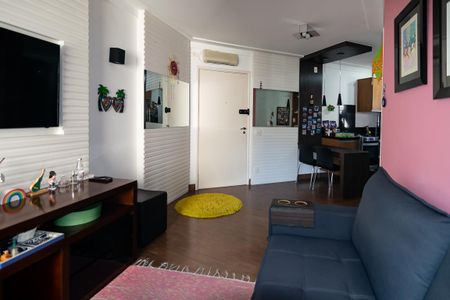 Apartamento à venda com 63m², 2 quartos e 1 vaga Apartamento à venda com 63m², 2 quartos e 1 vagaSala