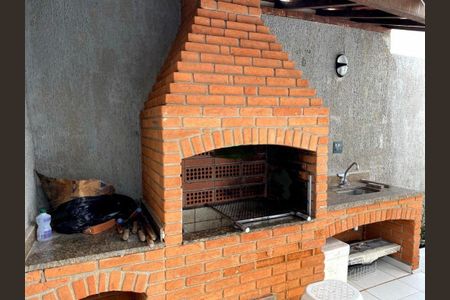 Casa à venda com 4 quartos, 300m² em Vila Nair, São Paulo