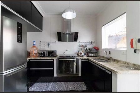 Casa à venda com 4 quartos, 300m² em Vila Nair, São Paulo