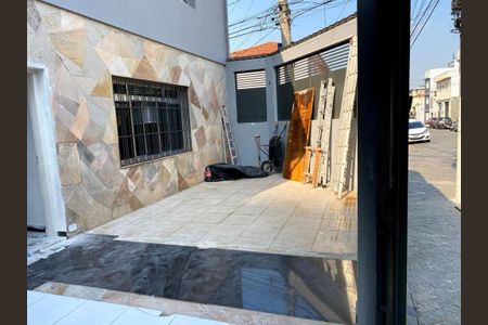 Casa à venda com 4 quartos, 300m² em Vila Nair, São Paulo