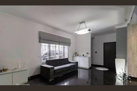 Casa à venda com 4 quartos, 300m² em Vila Nair, São Paulo