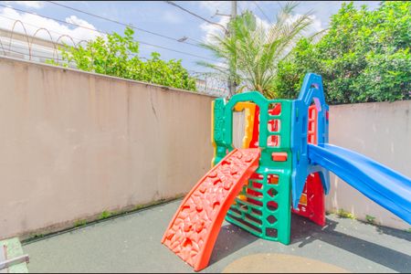 Apartamento à venda com 52m², 2 quartos e 1 vaga Apartamento à venda com 52m², 2 quartos e 1 vagaÁrea comum - Playground