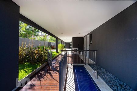 Apartamento para alugar com 65m², 2 quartos e 1 vaga Apartamento para alugar com 65m², 2 quartos e 1 vagaÁrea comum - Piscina