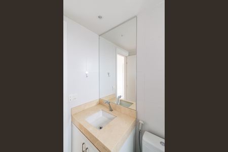 Apartamento para alugar com 65m², 2 quartos e 1 vaga Apartamento para alugar com 65m², 2 quartos e 1 vagaBanheiro da Suíte