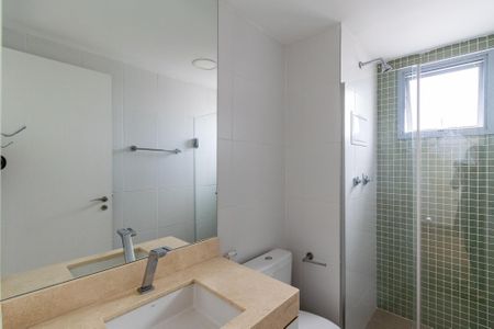 Apartamento para alugar com 65m², 2 quartos e 1 vaga Apartamento para alugar com 65m², 2 quartos e 1 vagaBanheiro da Suíte