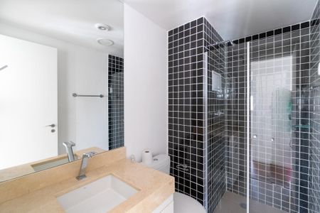 Apartamento para alugar com 65m², 2 quartos e 1 vaga Apartamento para alugar com 65m², 2 quartos e 1 vagaBanheiro Social