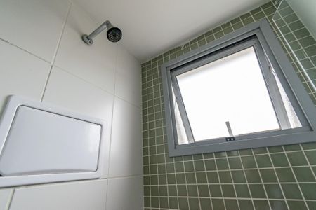 Apartamento para alugar com 65m², 2 quartos e 1 vaga Apartamento para alugar com 65m², 2 quartos e 1 vagaBanheiro da Suíte