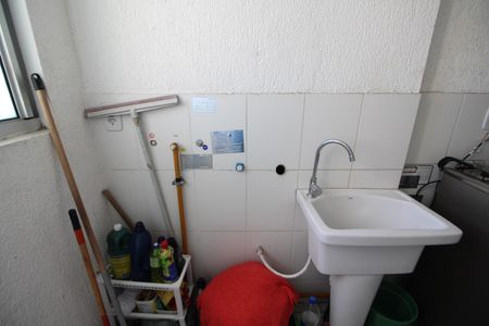 Apartamento para alugar com 80m², 2 quartos e 1 vagaÁrea de Serviço