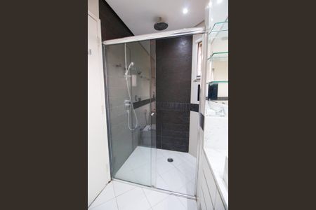 Apartamento à venda com 420m², 4 quartos e 4 vagasBanheiro da Suíte 4