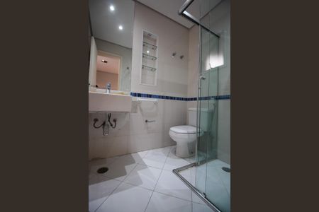 Apartamento à venda com 420m², 4 quartos e 4 vagasBanheiro da Suíte 2