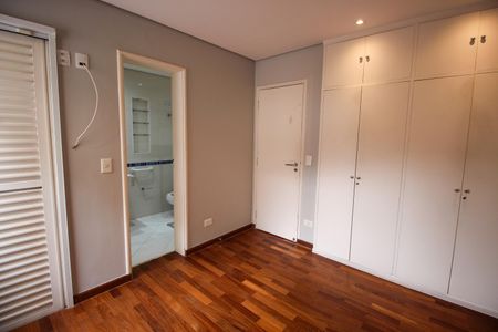 Apartamento à venda com 420m², 4 quartos e 4 vagasSuíte 2