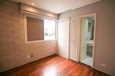 Apartamento à venda com 420m², 4 quartos e 4 vagasSuíte 2