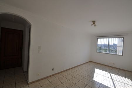 Sala de apartamento para alugar com 2 quartos, 52m² em Vila Irmaos Arnoni, São Paulo