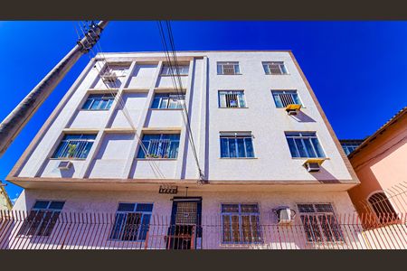 Apartamento à venda com 60m², 2 quartos e sem vaga Apartamento à venda com 60m², 2 quartos e sem vagaFachada