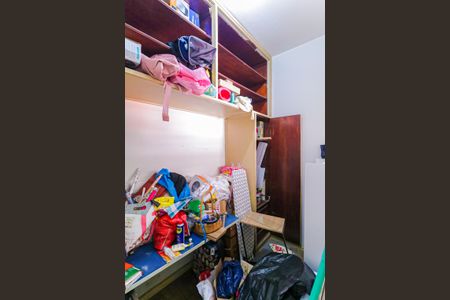 Apartamento à venda com 60m², 2 quartos e sem vaga Apartamento à venda com 60m², 2 quartos e sem vagaQuarto de Serviço