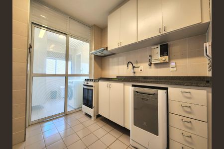 Apartamento para alugar com 76m², 3 quartos e 2 vagas Apartamento para alugar com 76m², 3 quartos e 2 vagasCozinha