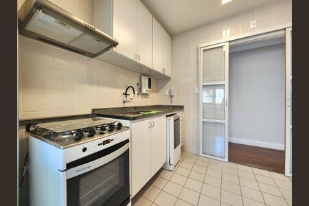 Apartamento para alugar com 76m², 3 quartos e 2 vagas Apartamento para alugar com 76m², 3 quartos e 2 vagasCozinha