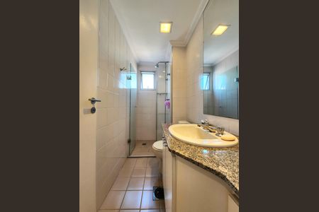 Apartamento para alugar com 76m², 3 quartos e 2 vagas Apartamento para alugar com 76m², 3 quartos e 2 vagasBanheiro Social