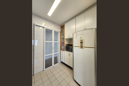 Apartamento para alugar com 76m², 3 quartos e 2 vagas Apartamento para alugar com 76m², 3 quartos e 2 vagasCozinha