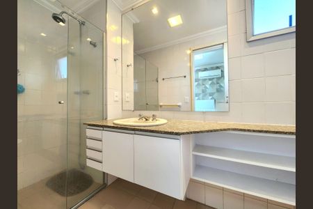 Apartamento para alugar com 76m², 3 quartos e 2 vagas Apartamento para alugar com 76m², 3 quartos e 2 vagasBanheiro da Suíte