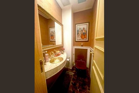 Apartamento para alugar com 320m², 5 quartos e 4 vagasBanheiro