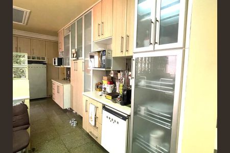 Apartamento para alugar com 320m², 5 quartos e 4 vagasCozinha