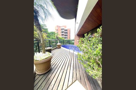 Apartamento para alugar com 320m², 5 quartos e 4 vagasPiscina