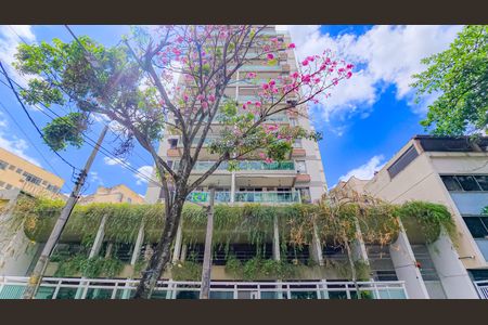 Apartamento à venda com 80m², 2 quartos e 1 vagaFachada