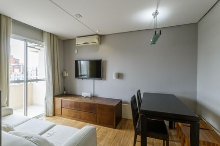 Apartamento para alugar com 76m², 1 quarto e 2 vagasSala