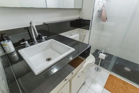 Apartamento para alugar com 76m², 1 quarto e 2 vagasBanheiro da Suíte