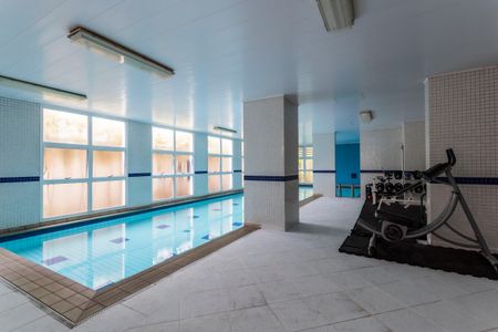 Apartamento para alugar com 76m², 1 quarto e 2 vagasÁrea comum - Piscina