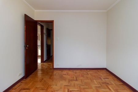 Casa à venda com 170m², 2 quartos e 2 vagas Casa à venda com 170m², 2 quartos e 2 vagasQuarto 1