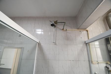 Banheiro Social de kitnet/studio à venda com 1 quarto, 34m² em Vila Itapura, Campinas