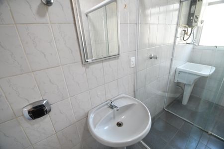 Banheiro Social de kitnet/studio à venda com 1 quarto, 34m² em Vila Itapura, Campinas