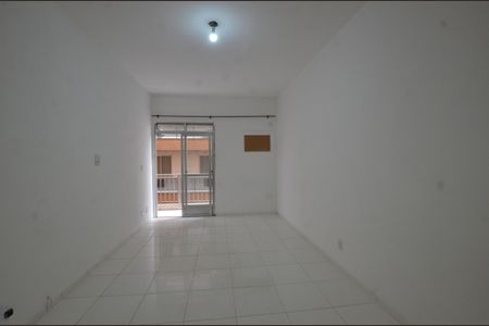 Sala de apartamento para alugar com 2 quartos, 80m² em Praça Seca, Rio de Janeiro