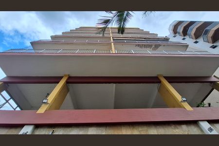 Apartamento para alugar com 80m², 2 quartos e 1 vagaFachada