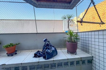 Apartamento para alugar com 96m², 2 quartos e sem vaga