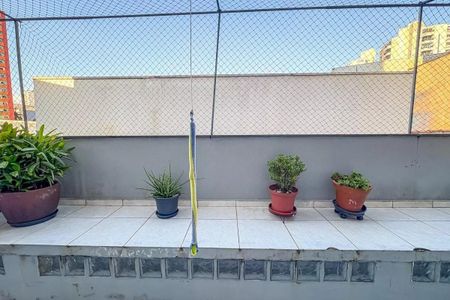 Apartamento para alugar com 96m², 2 quartos e sem vaga