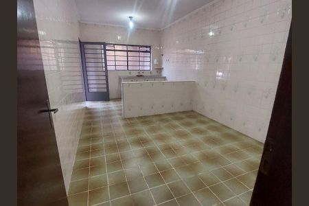 Casa à venda com 215m², 3 quartos e 2 vagas Casa à venda com 215m², 3 quartos e 2 vagasCozinha