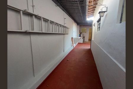 Casa à venda com 215m², 3 quartos e 2 vagas Casa à venda com 215m², 3 quartos e 2 vagasQuintal