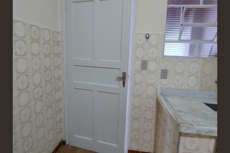 Casa à venda com 215m², 3 quartos e 2 vagas Casa à venda com 215m², 3 quartos e 2 vagasEdícula - Cozinha