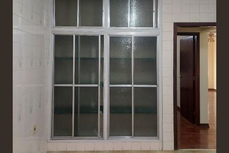 Casa à venda com 215m², 3 quartos e 2 vagas Casa à venda com 215m², 3 quartos e 2 vagasCozinha